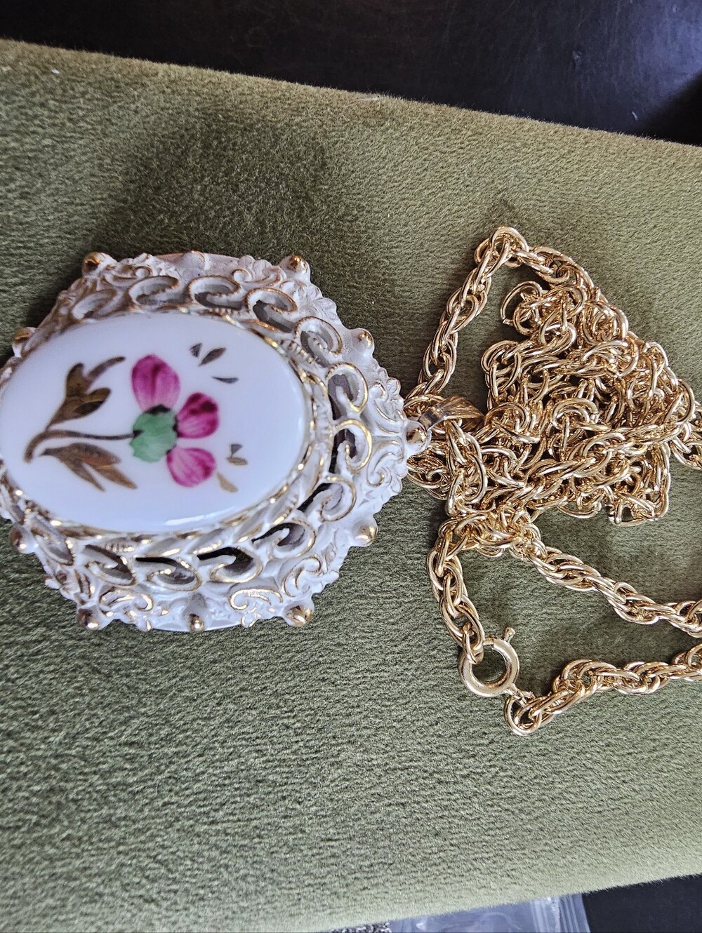 Vintage Necklace - Picture 4 of 4